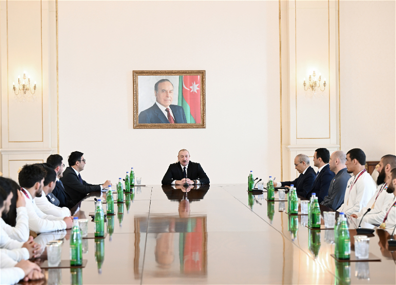 Prezident Avropa çempionatında komanda hesabında çempion olan güləşçiləri qəbul edib - YENİLƏNİB