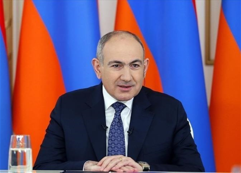 Пашинян поблагодарил Ильхама Алиева за участие в саммите ЕПС