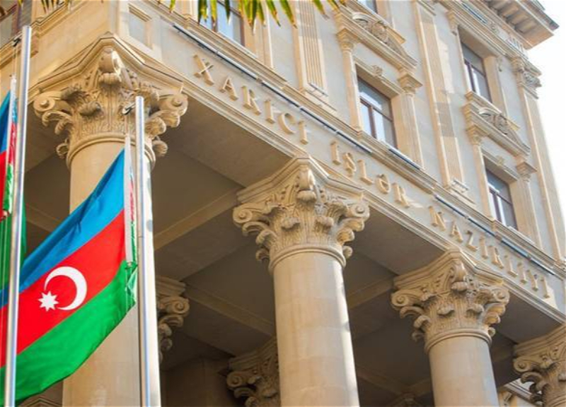 Azerbaijan congratulates Sweden on national holiday