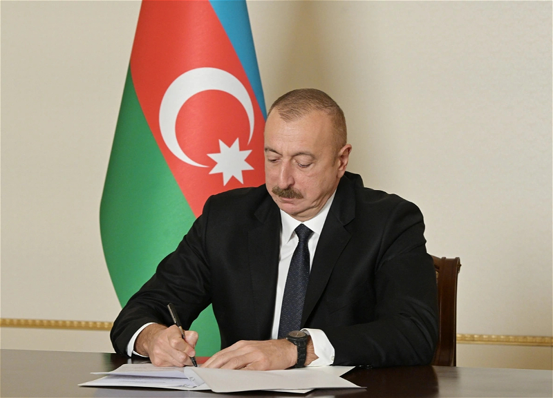 Президент Азербайджана наградил сотрудников здравоохранения