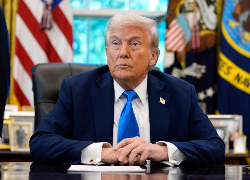 Трамп заявил о "серьезных случаях" вандализма у отражающего бассейна в Вашингтоне