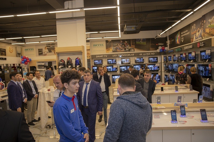 SOLİTON NƏRİMANOV 2 MAĞAZASININ AÇILIŞI!