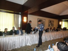 "MƏHSUL, SATIŞ VƏ PƏRAKƏNDİÇİLİK" MÖVZUSUNDA TƏLİM KEÇİRİLDİ.